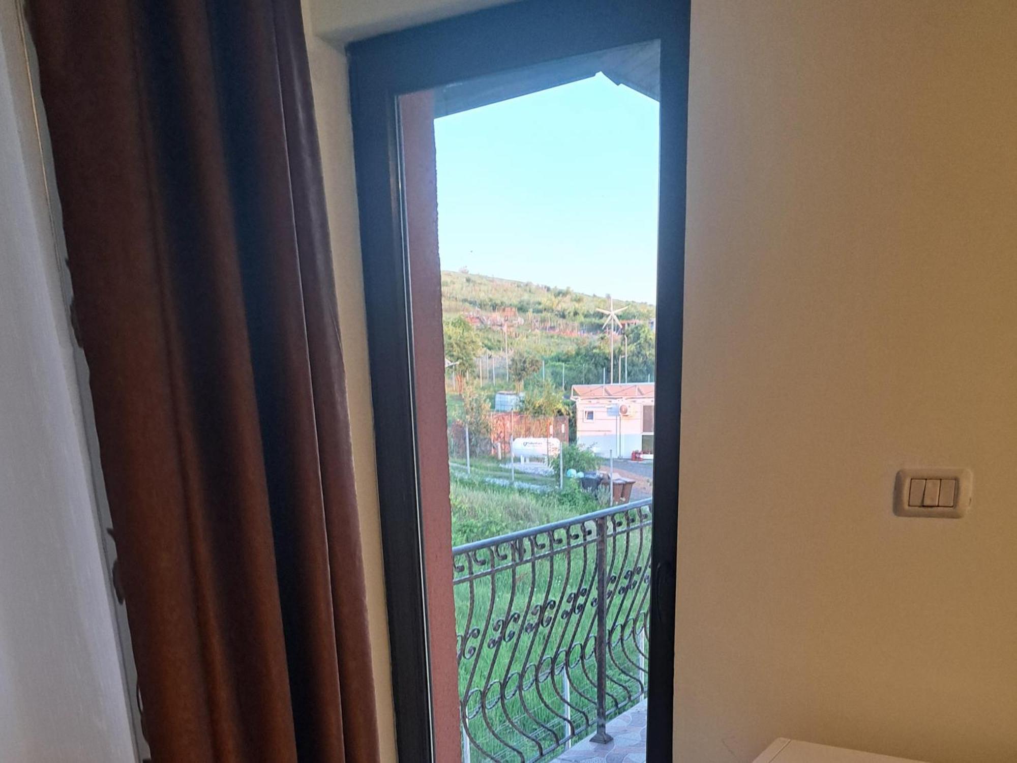Apartament Teo Yaş Oda fotoğraf